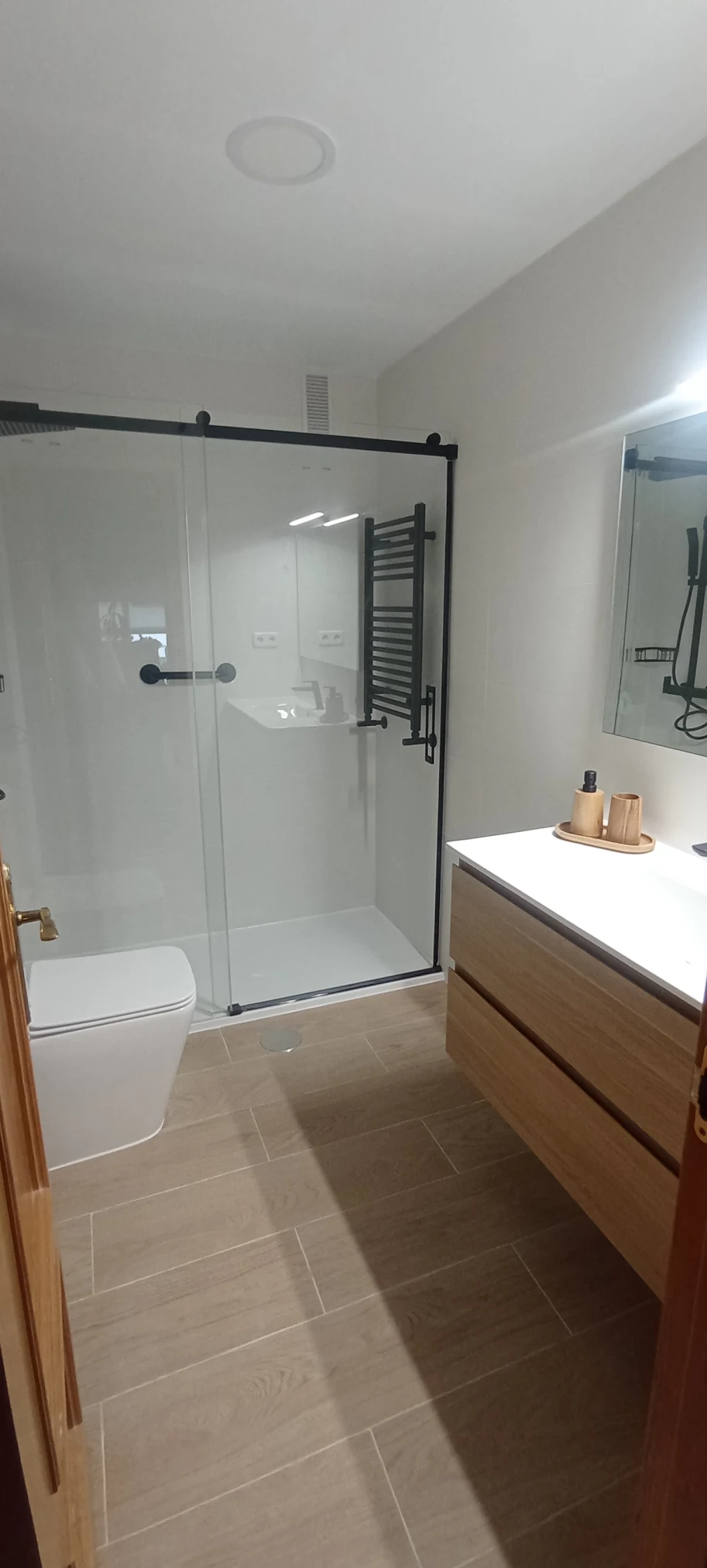 Baño reformado por Elena del Pecho Gomez